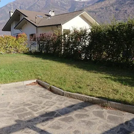 Lo Tzeno In Villa *